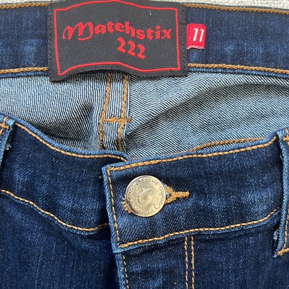 Jeans. - Picture 2 of 4